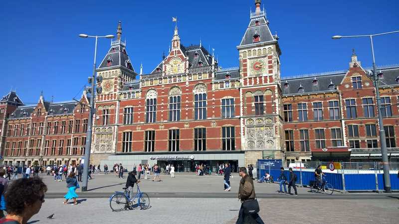 Amsterdam Centraal Station looking real fine